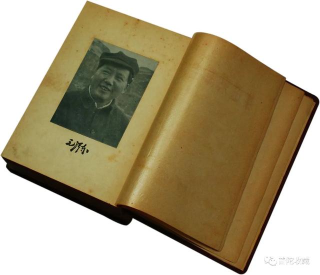 张文标：“毛选”收藏 一枝独秀