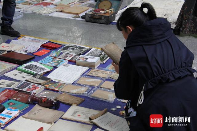 65年前的立功喜报长啥样？快来建川博物馆革命文物收藏交流会淘宝