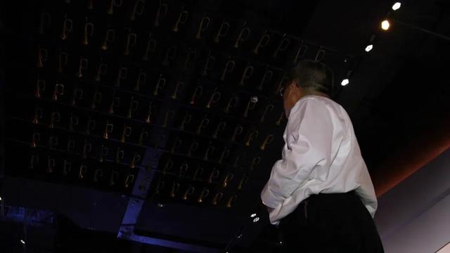 浙江一企业家三十余年收藏千支军号，全部捐给南湖革命纪念馆