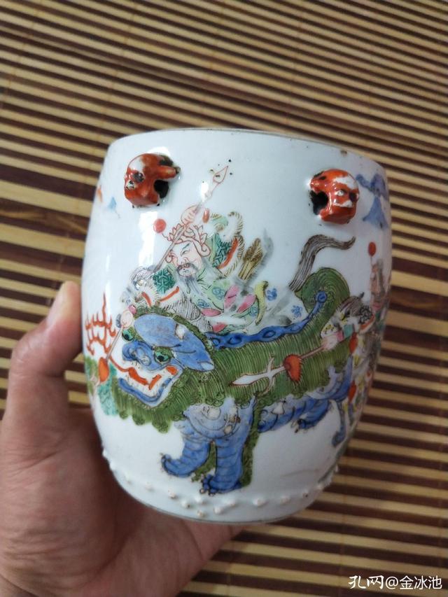 浅议收藏中的秘不视人与集思广益