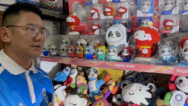 北京小伙儿收藏历届奥运会物品5000件，家藏堪比博物馆