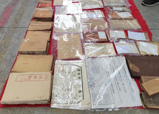 很多收藏并不是刻意存下的，它们本是生活中很普通的日用品
