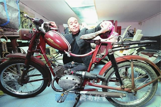 70年代的肥皂、80年代的门票……济南大叔收藏上万件老物件，你认识几个？