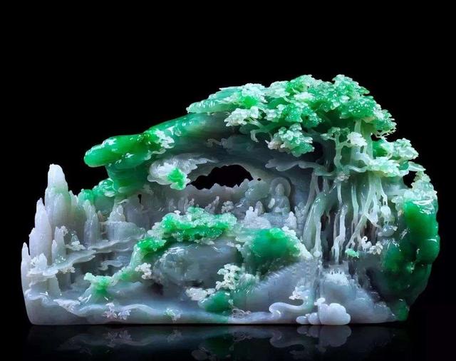 每件收藏级的翡翠，都独具匠心